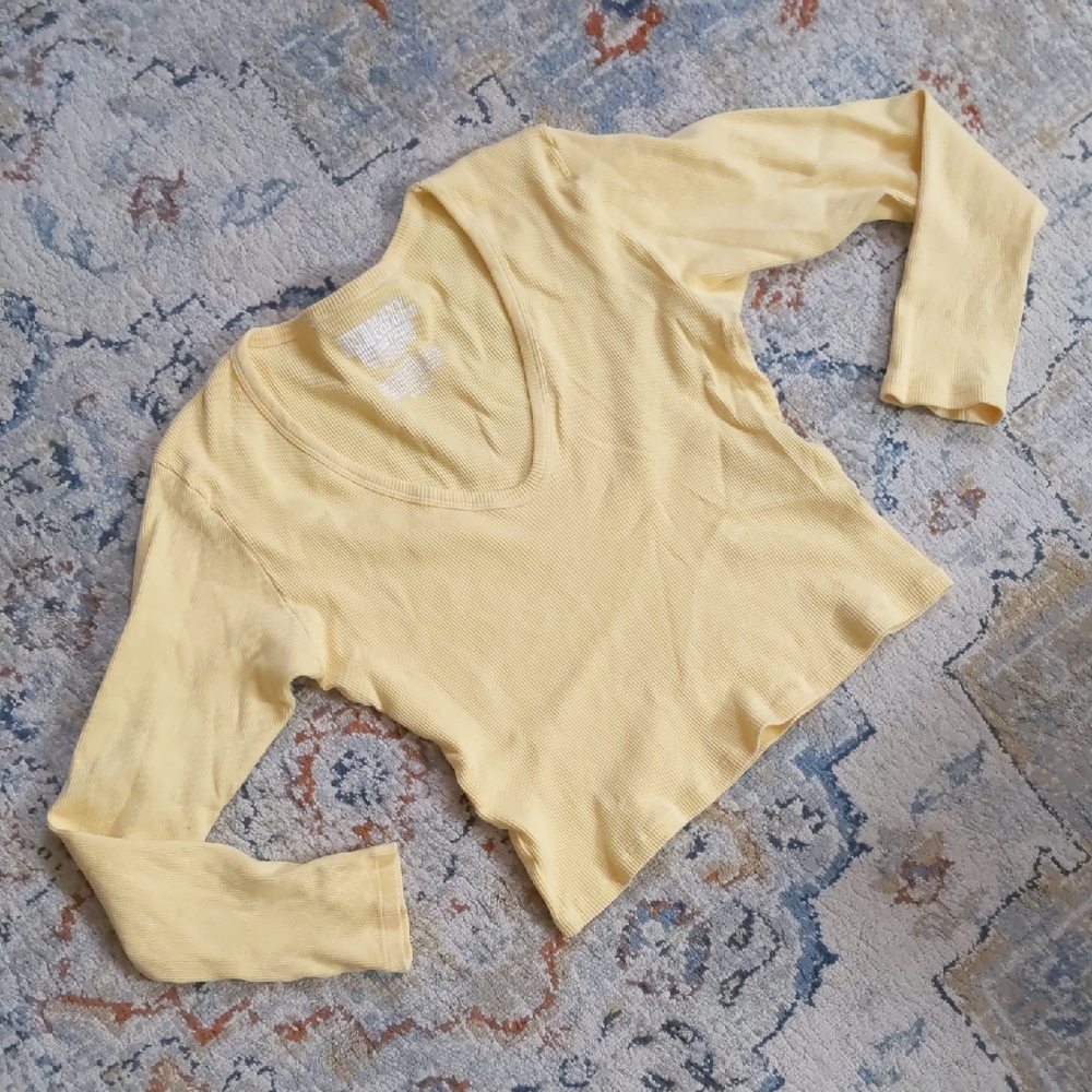 Big Bud Press v neck crop ribbed shirt in yellow